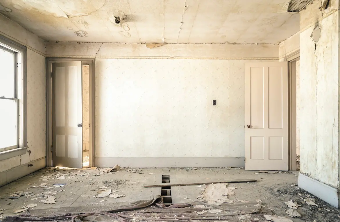 Waste disposal crew managing a cleanout project in Guthrie